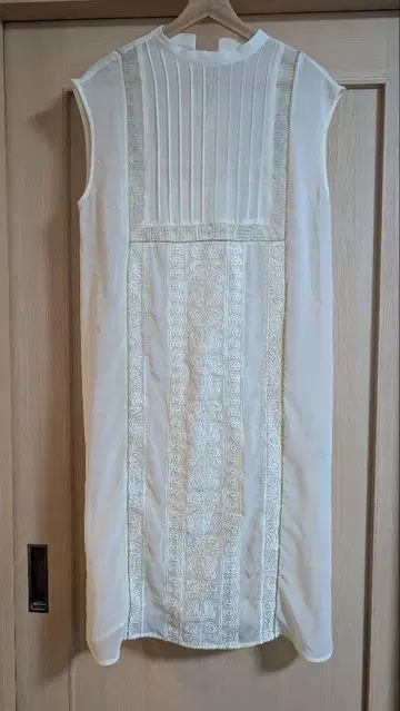 아메리빈티지 MEDI EMBROIDERY LONG TOP