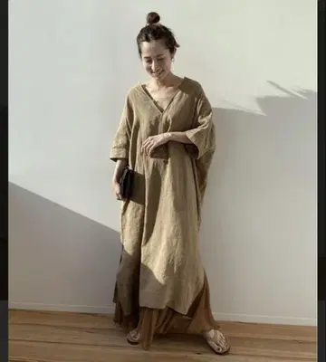 FRAMeWORK 린넨 V넥 슬릿 원피스