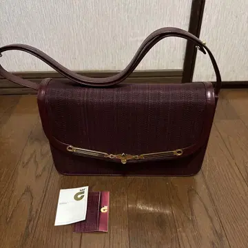 comtesse 버건디 숄더백 중형