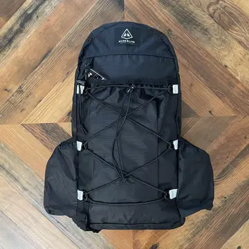Hyperlite Mountain Gear DAYBREAK 17 UL