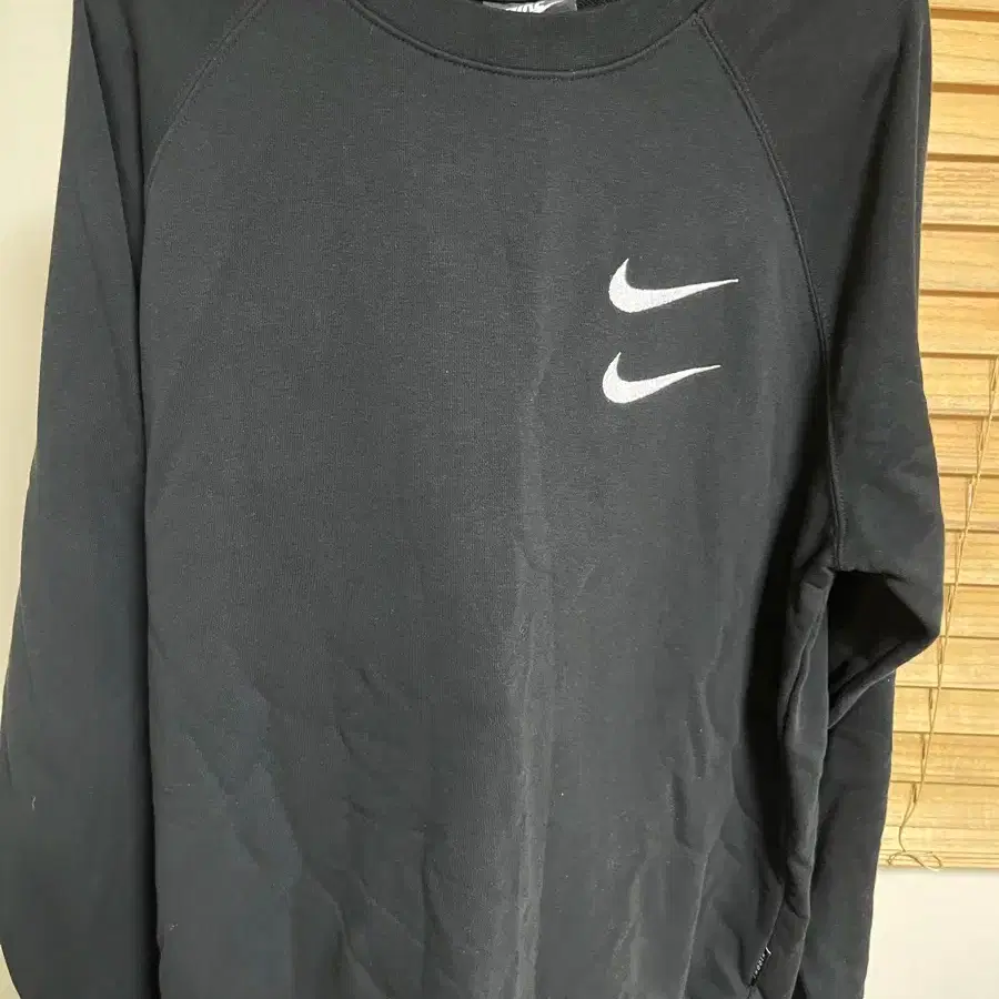 nike sweatshirt double swoosh