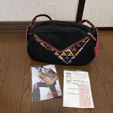 sumiko 기하학 무늬 자수 핸드백