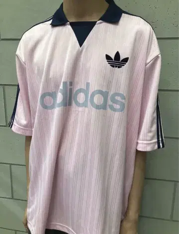 아디다스 티셔츠 핑크