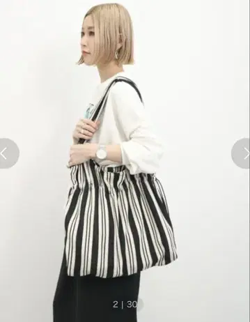 Samansa Mos2 블루 스트라이프 복조리 토트백 블랙