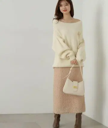 [택 포함 새상품] 프로포션 바디 드레싱 3D 레이스 타이트 스커트
