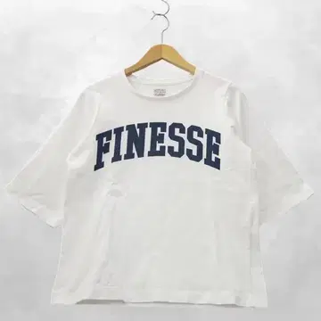 아메리카나 아파트먼트 피네스 5부 기장 프린트 풋볼 티셔츠