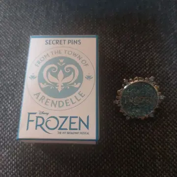 Disney Frozen 핀 배지