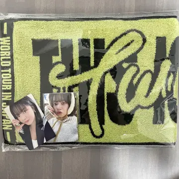 TWICE this is for 월드 투어 타월 정연 트레이딩 카드 포함