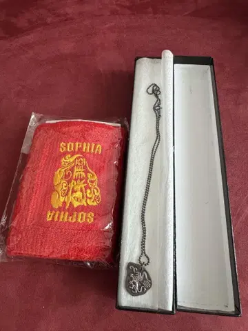 SOPHIA 사자 날개 펜던트 & 증정