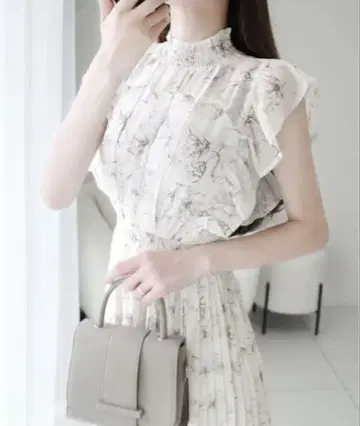 플리츠 가공 시어 프릴 원피스