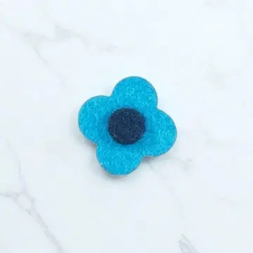 LARDINI 정품 부토니에르 펠트제