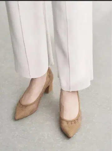 LE TALON 4.5cm 포인티드 네트 펌프스 23cm 메쉬