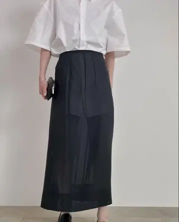 digne 디뉴 Sheer Skirt 시어 스커트 블랙