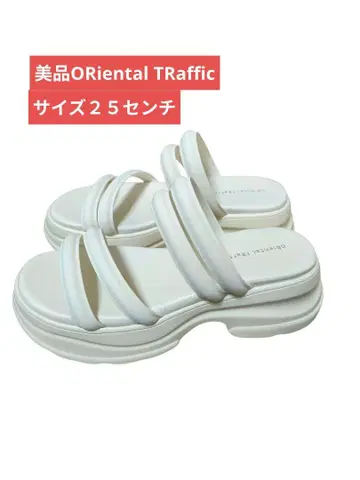 새상품급 ORiental TRaffic 통굽 샌들 화이트 25cm