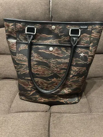 Schott 카모 패턴 토트백