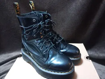 Dr. Martens 블랙 엔지니어 부츠