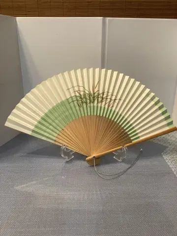 대나무와 국화, 나데시코 부채 페어