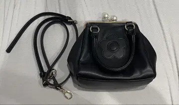 MARY QUANT 펄 장식 블랙 파티 백