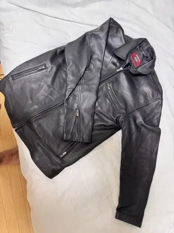 블랙 가죽 자켓