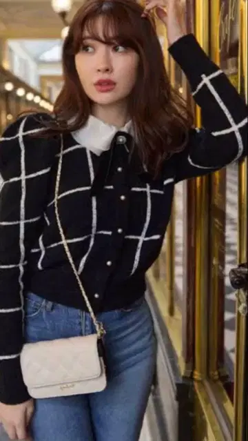 Herlipto 프릴 카라 부착 가디건