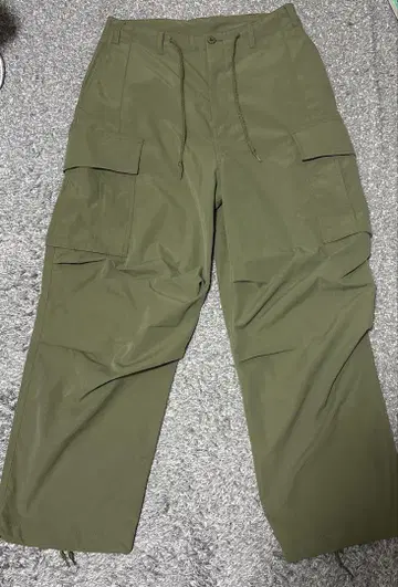BEAMS 카고 팬츠