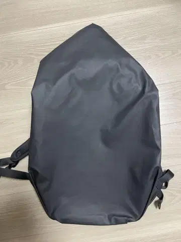 나이르 오비디언 블랙 코트 앤 시엘
