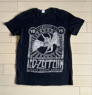 구제 의류 LED ZEPPELIN 1975 티셔츠 가격 인하 가능!