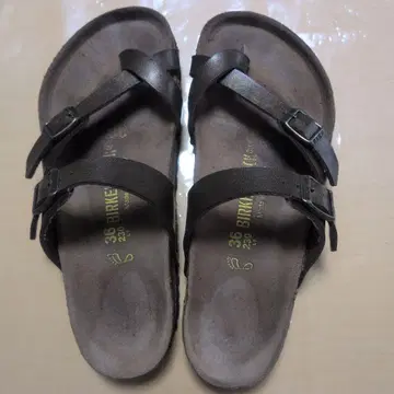 BIRKENSTOCK 브라운 플립플랍 36