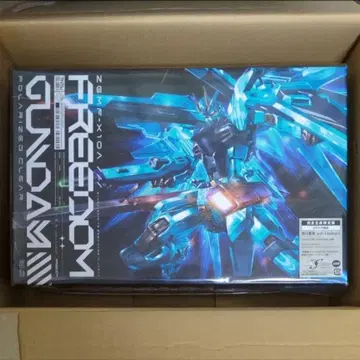 프리덤 건담 폴라라이즈드 클리어 CD 포함
