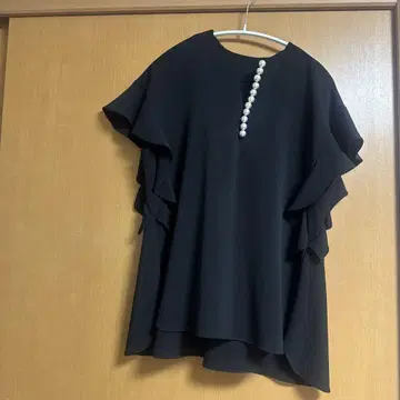 요코짱풍 블랙 펄 버튼 반팔 상의 사이즈 38