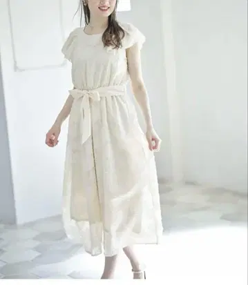 [새상품급] tocco closet 플라워 자카드 x 시어 체크 원피스
