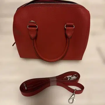 UNIQLO 빨간색 핸드백 탈부착 가능 스트랩 포함