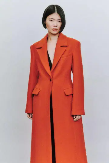 미사용 새상품 ZARA 2025년 울 혼방 슬림 핏 코트