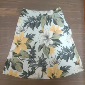 Tommy Bahama 플라워 프린트 플레어 스커트