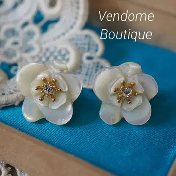 Vendome Boutique 귀찌 꽃 플라워