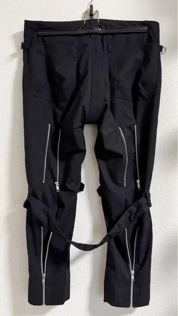 새상품급 PEEL&LIFT bondage trousers modern