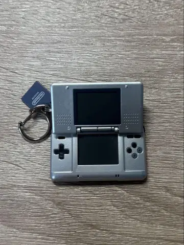 닌텐도 뮤지엄 키링 DS