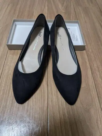 WA ORiental TRaffic 펌프스 블랙 25.5cm