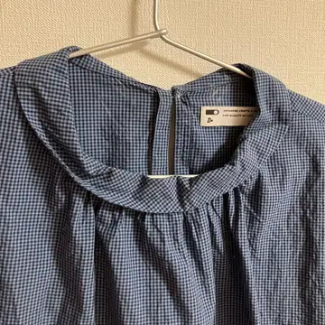 클래스카 옷깃 모양이 귀여워요