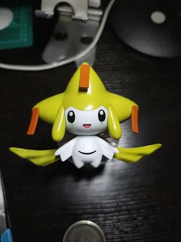 지라치 프라모델 색상 차이 페인팅