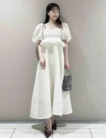 LILY BROWN 2WAY 페플럼 자카드 원피스