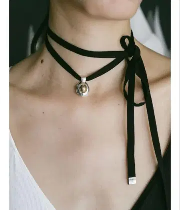 SYKIA Space Ship Choker 실버