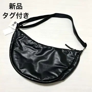 [택 포함 새상품] 유니클로 C 가죽 터치 라운드 숄더백