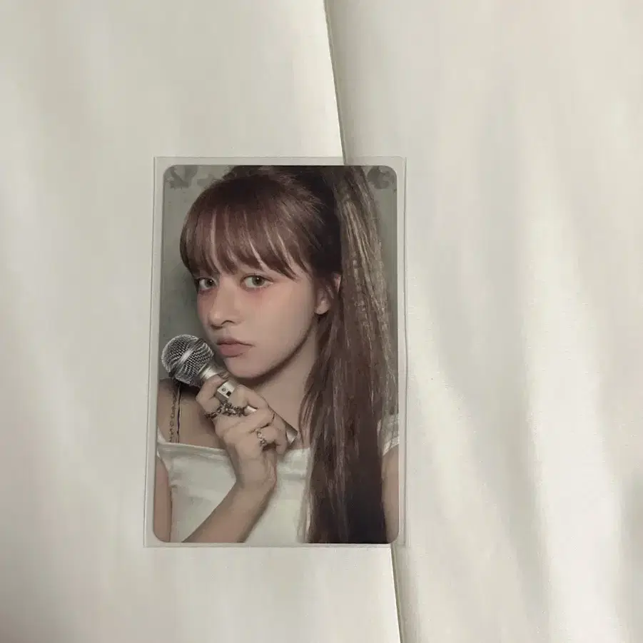 NMIXX | 엔믹스 Nmixx Lily Poca wts on Bunjang Global Site.