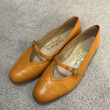 [새상품급] FERRAGAMO 오드리 단종품 36 페라가모