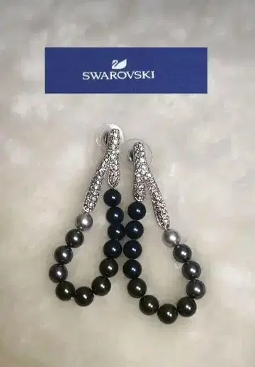 정품 스와로브스키 Swarovski 펄 블랙 후프 귀걸이