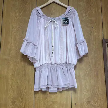 미사용품 프릴로 귀여운 핑크 레이스 블라우스 LL 사이즈