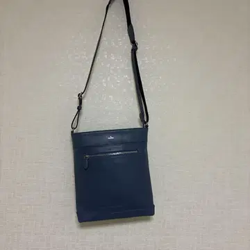 블루 숄더백 천연 가죽