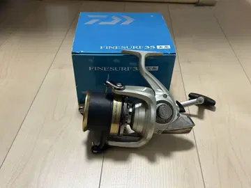 다이와 FINE SURF 35 낚시릴