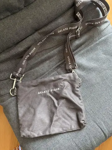 GELATO PIQUE 사코슈 그레이